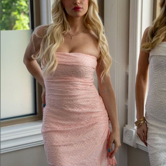 Krinkle Strapless Bodycon - Picture 3 of 5